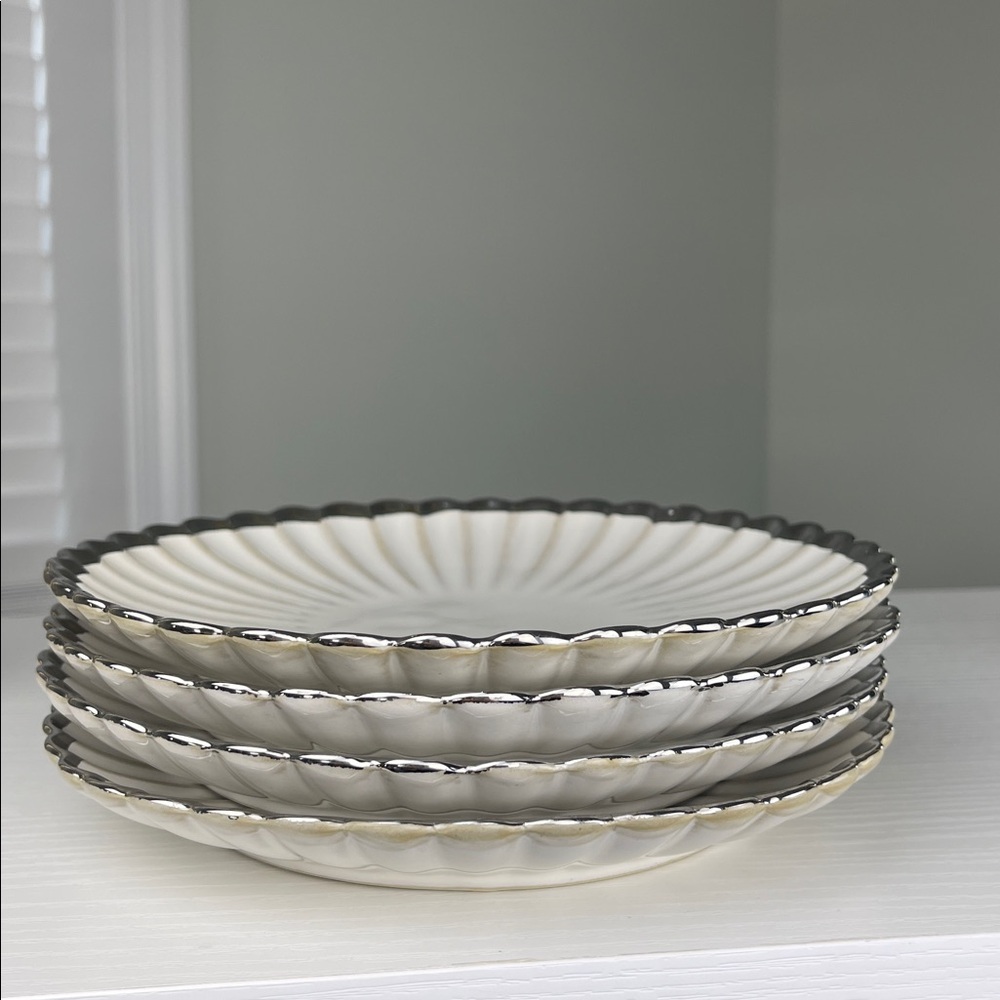 HomeGoods Dessert/Appetizer 8” Plates – Silver Rim, Scalloped Edge (Set of 4)